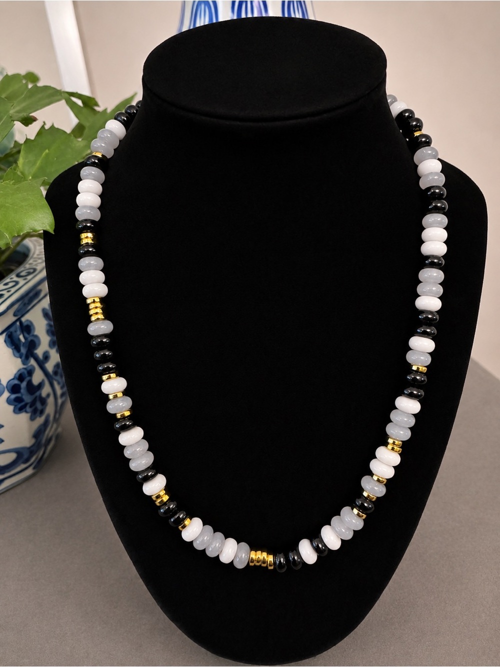 Black, White & Gold Beaded Women's Necklace